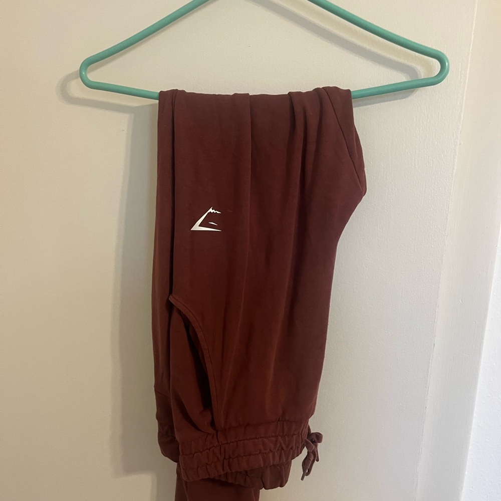 💜 3/$30 Gym Shark Jogger Pants